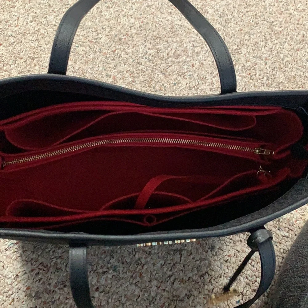 Michael Kors Large Jet Set Travel - Picture 9 of 9